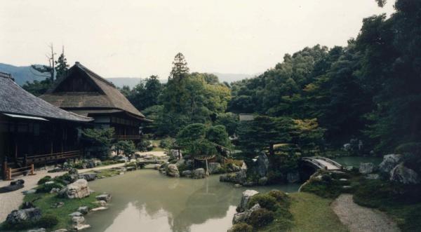 https://www.db.kansai-maas.jp/image/photos/0b39de8c-de15-4ef4-9d48-434297530885.jpg