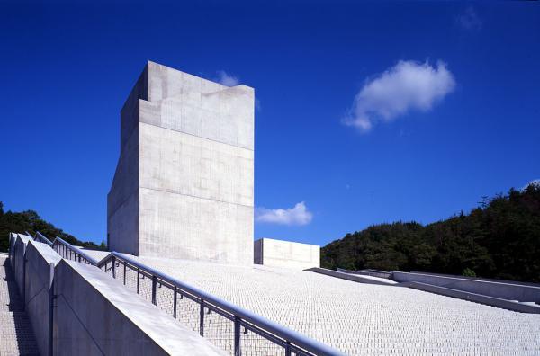 https://www.db.kansai-maas.jp/image/photos/0de56d88-7e5a-4286-a3d7-d99d6e4065fc.jpg
