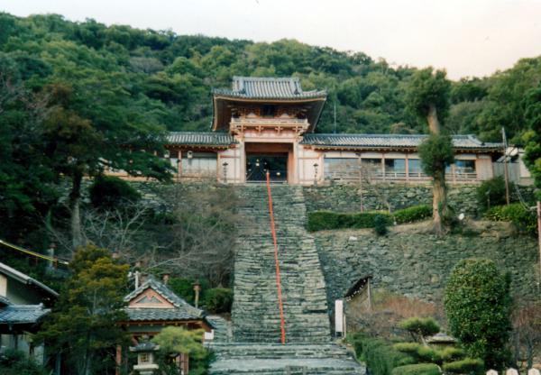 https://www.db.kansai-maas.jp/image/photos/3852de36-1302-4d3f-a3a8-0f6c7d0313f2.jpg