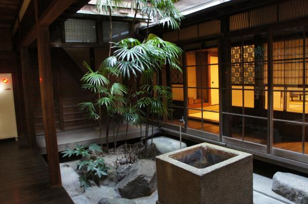 https://www.db.kansai-maas.jp/image/photos/4b4ee481-a387-4831-9911-90a678f9809e.jpg