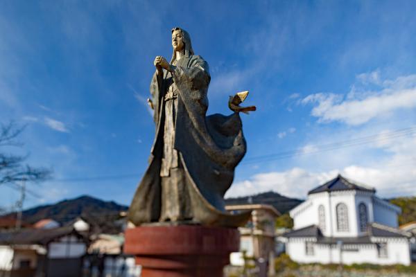 https://www.db.kansai-maas.jp/image/photos/5038d789-558c-454d-9c47-fca589afab8e.jpg