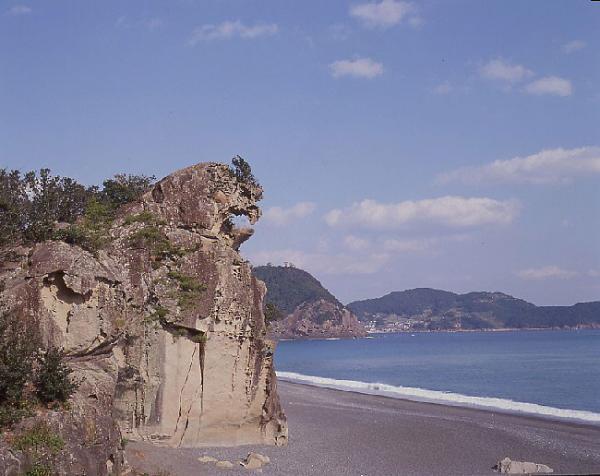 https://www.db.kansai-maas.jp/image/photos/506f22d1-e629-47ae-9084-32948ee1308c.jpg