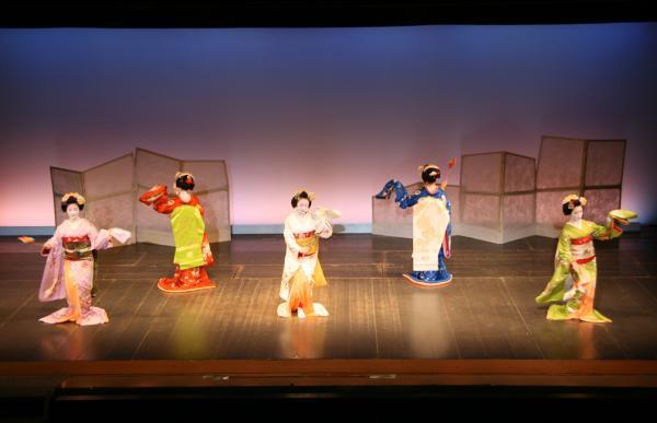 https://www.db.kansai-maas.jp/image/photos/64d2662b-532d-46d9-804f-0d00114e7d82.jpg