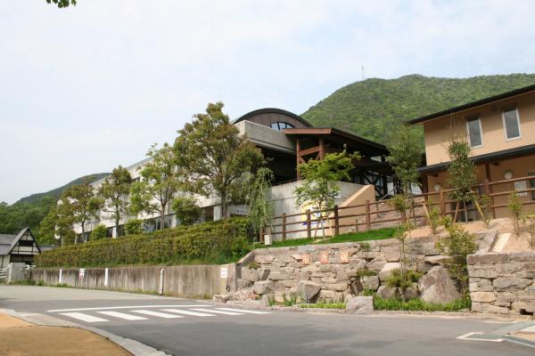 https://www.db.kansai-maas.jp/image/photos/713314fc-f9e2-484d-85d1-58709e7415ba.jpg