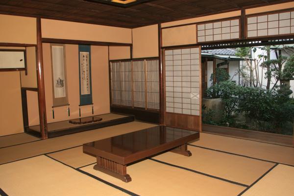 https://www.db.kansai-maas.jp/image/photos/9c3efac7-35c2-4797-88e7-adff1d5b0e20.jpg