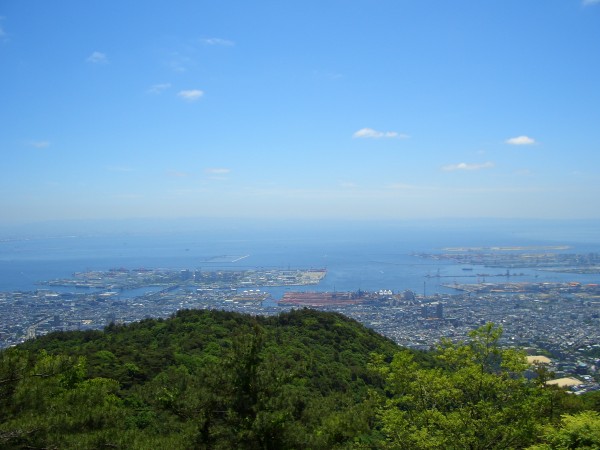 https://www.db.kansai-maas.jp/image/photos/d7a23932-f8fc-47fe-88b0-43715c9a0fc0.jpg