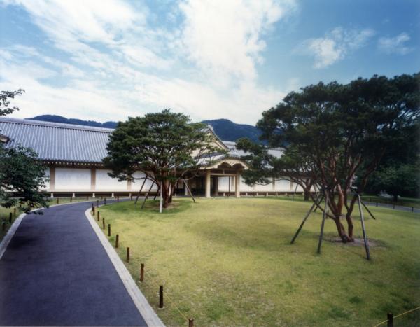 https://www.db.kansai-maas.jp/image/photos/e350be07-336d-437e-9f11-d80f199a9b51.jpg