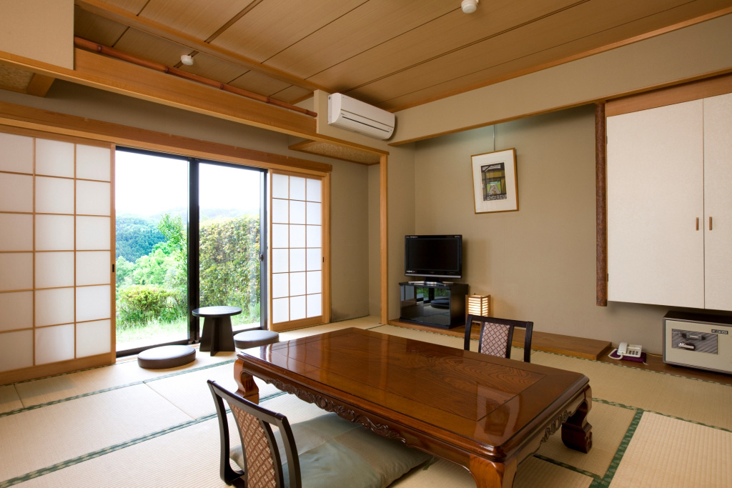 https://www.db.kansai-maas.jp/image/photos/f81eaaa8-5d94-477b-abfd-fc706ff4694f.jpg