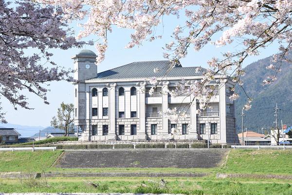 https://www.db.kansai-maas.jp/image/photos/fb51bb7c-06cc-4f32-9bf4-eb8844585ec7.jpg