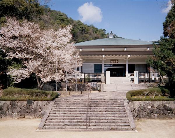 https://www.db.kansai-maas.jp/image/photos/fedefe49-daf6-4818-a88e-bfbc3d974949.jpg